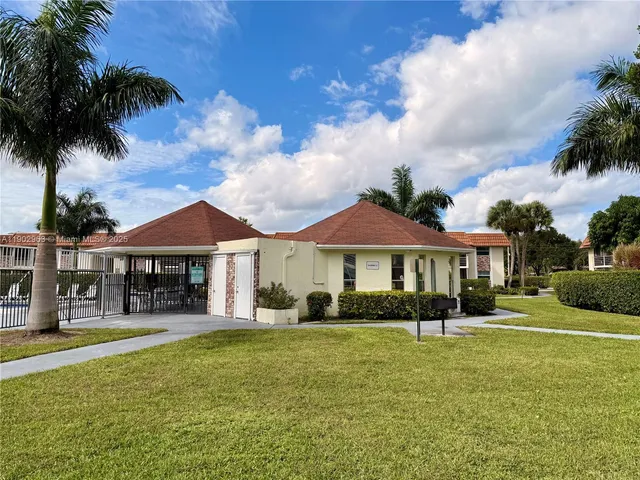 $175,000 | 22805 Southwest 66th Avenue, Unit 208, Boca Raton, FL 33428