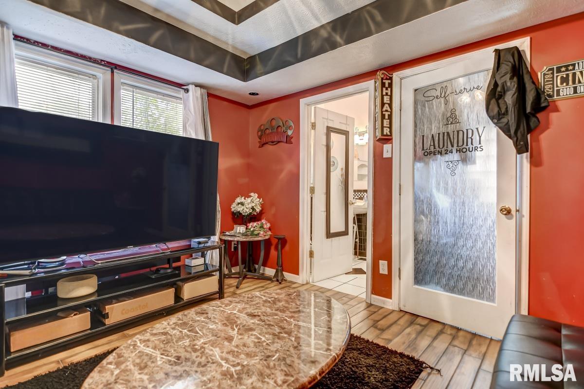 1028 South College Street Springfield, IL 62704 - Photo 12 of 35 Gallery Image 12