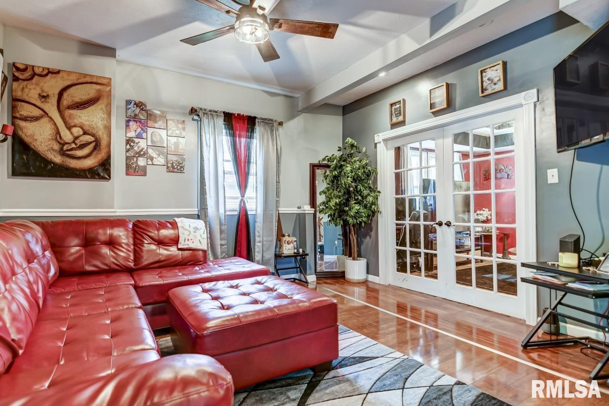 1028 South College Street Springfield, IL 62704 - Photo 7 of 35 Gallery Image 7