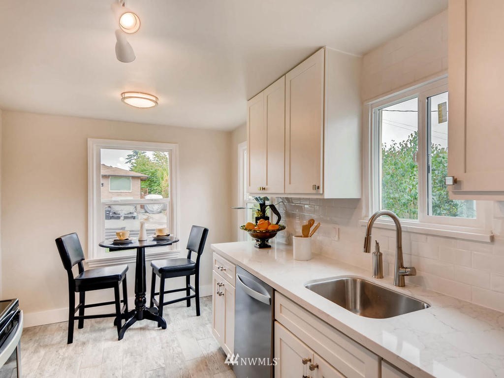 3520 Southwest Ida Street Seattle, WA 98126 - Photo 9 of 18 Gallery Image 9