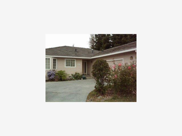 501 Santa Ana Road Hollister, CA 95023 - Photo 1 of 2 Gallery Image 1