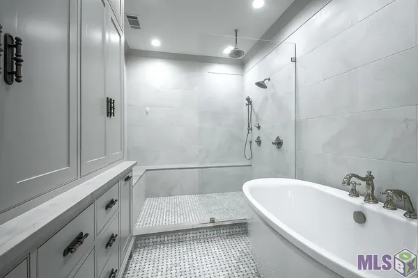 $5,000 | 2221 Olive Street, Baton Rouge, LA 70806