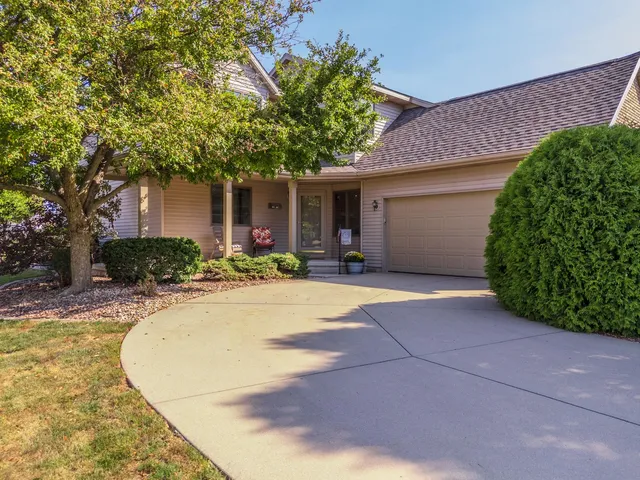 $248,700 | 1502 A Tamarack Country Club Trail, Normal, IL 61761