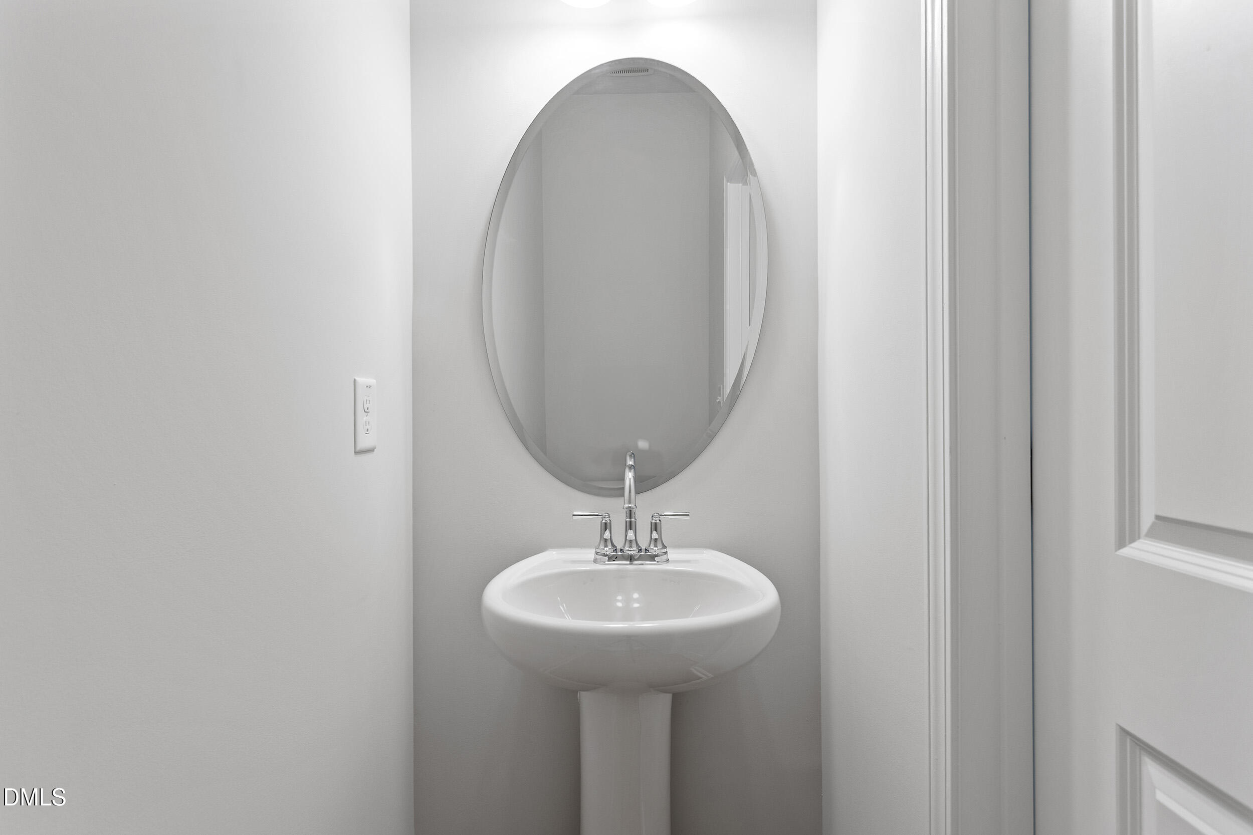 179 Powell Townes Way, Unit 316 Raleigh, NC 27603 - Photo 19 of 48 24-179 Central Townes Wy Lot 316 [240871