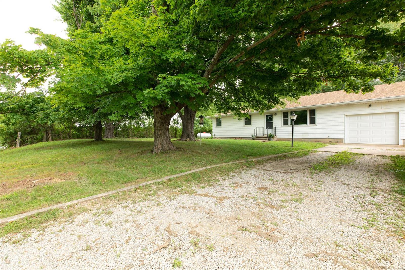 62 Blue Ridge Road Alton, IL 62002 - Photo 24 of 28