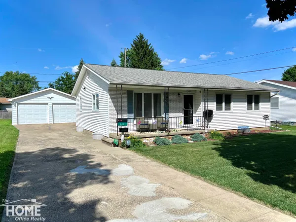 $199,000 | 809 Moore Street, Owosso, MI 48867