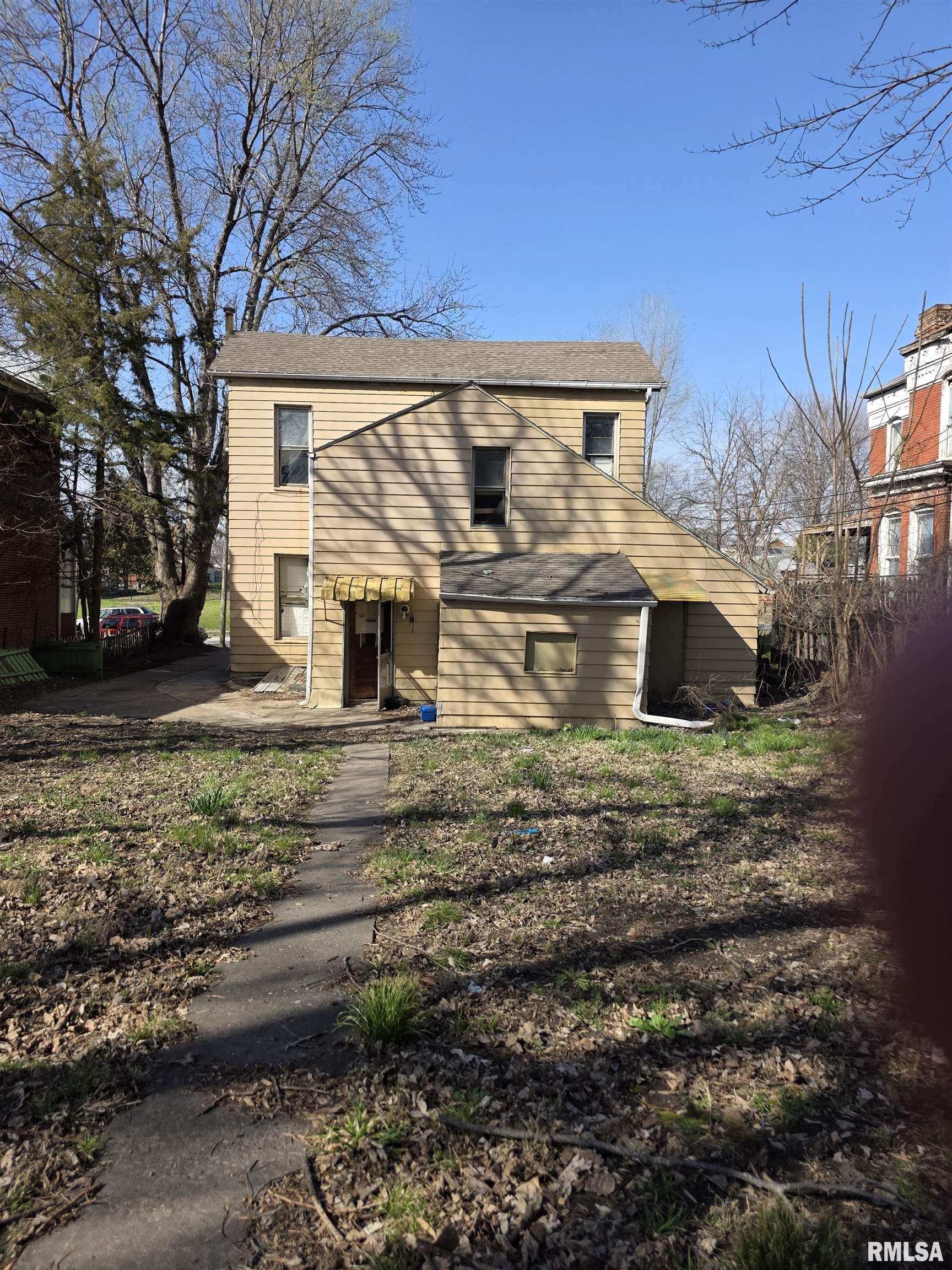 622 Spring Street Quincy, IL 62301 - Photo 2 of 2