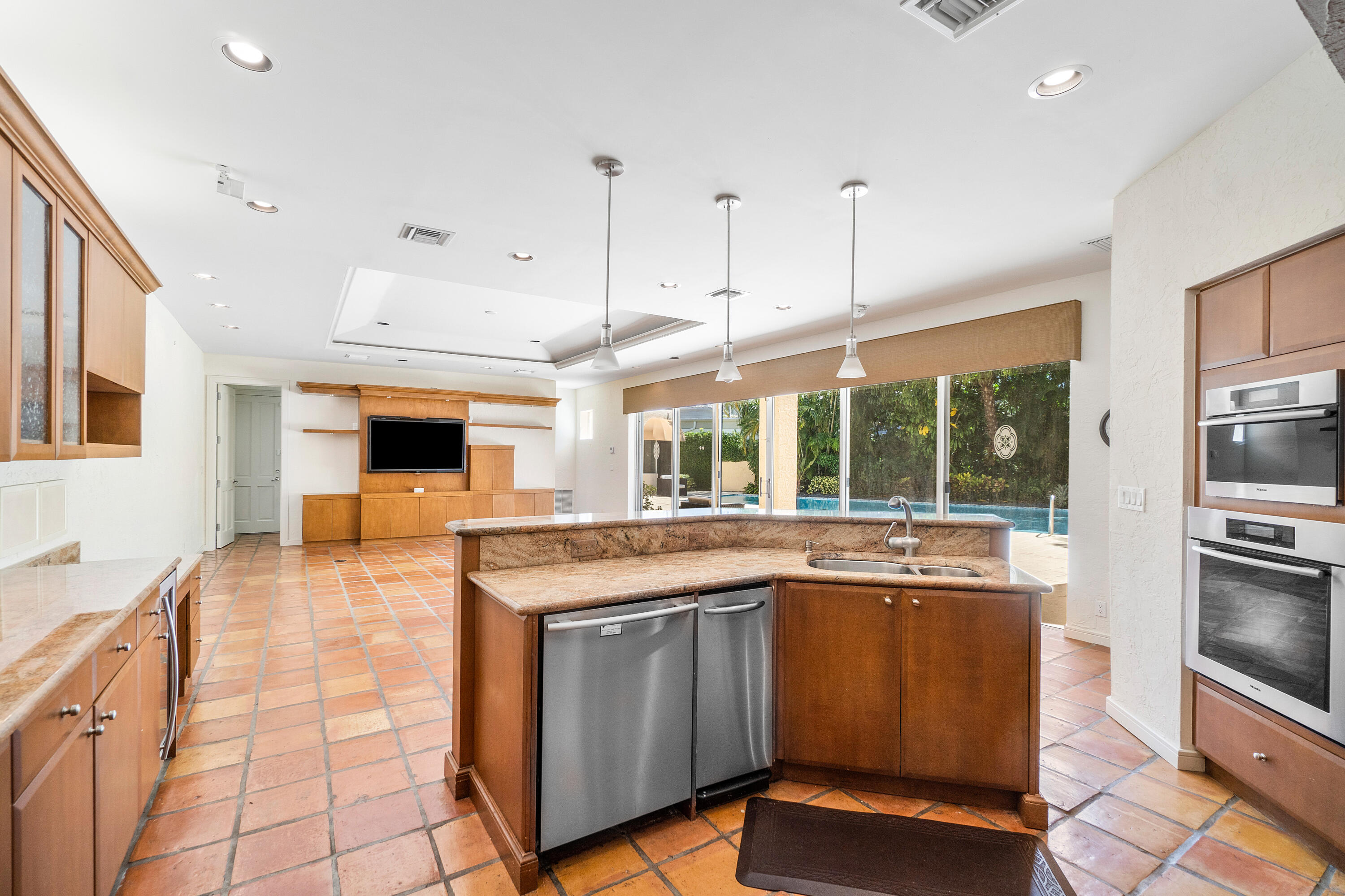 17046 Royal Cove Way Boca Raton, FL 33496 - Photo 18 of 55 Kitchen