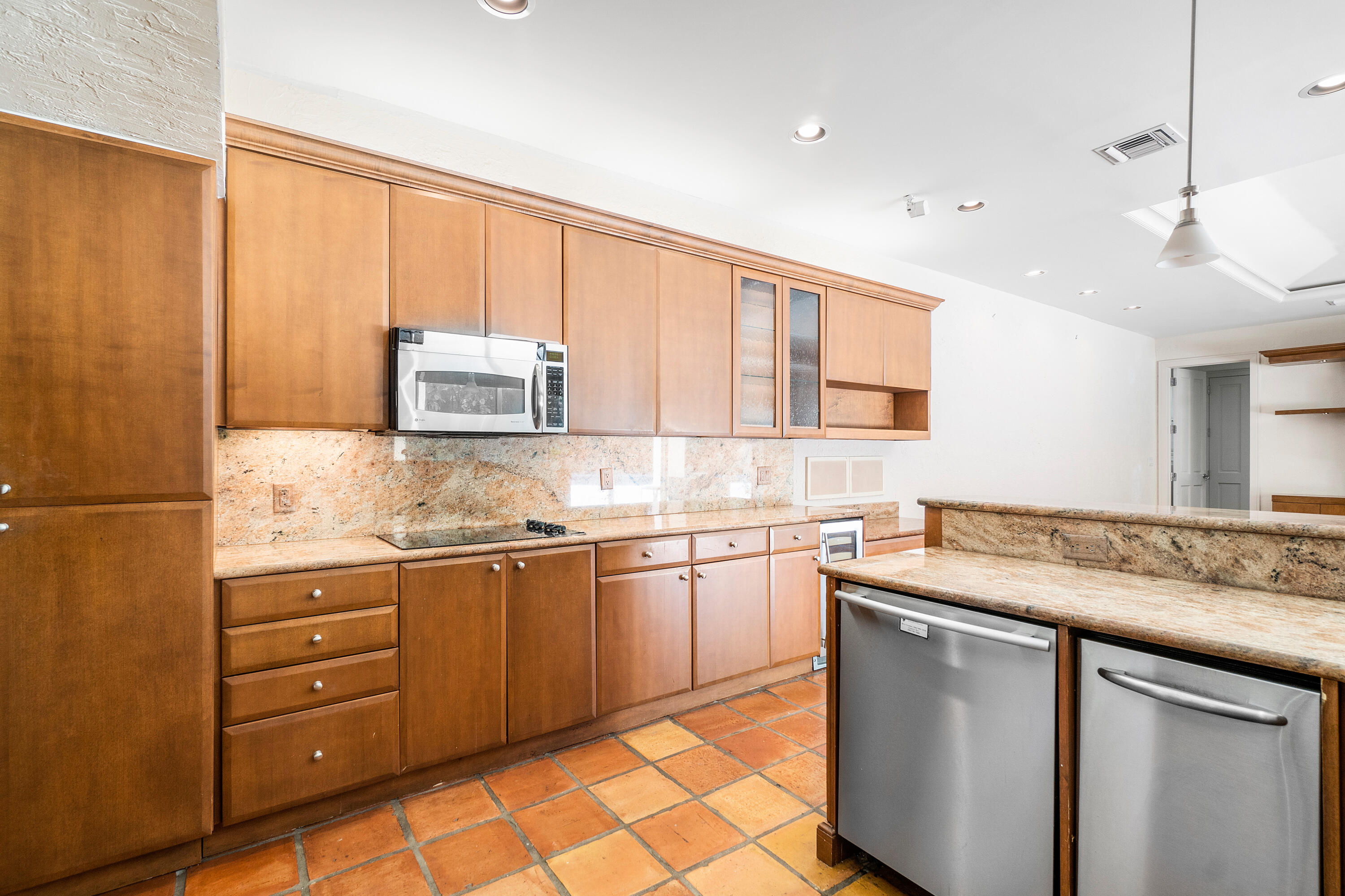17046 Royal Cove Way Boca Raton, FL 33496 - Photo 19 of 55 Kitchen