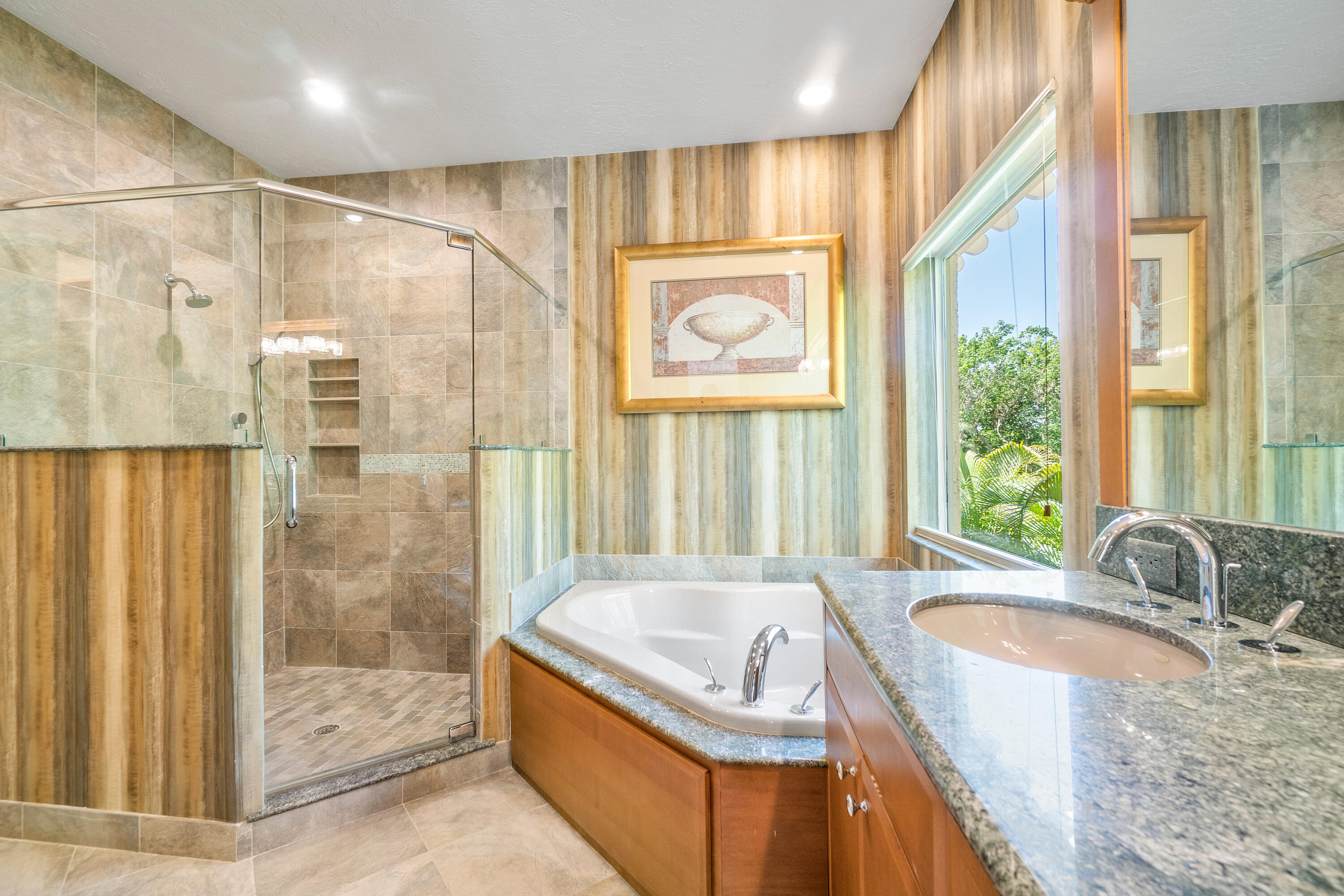 17046 Royal Cove Way Boca Raton, FL 33496 - Photo 31 of 55 Primary Bathroom 2 - upstairs