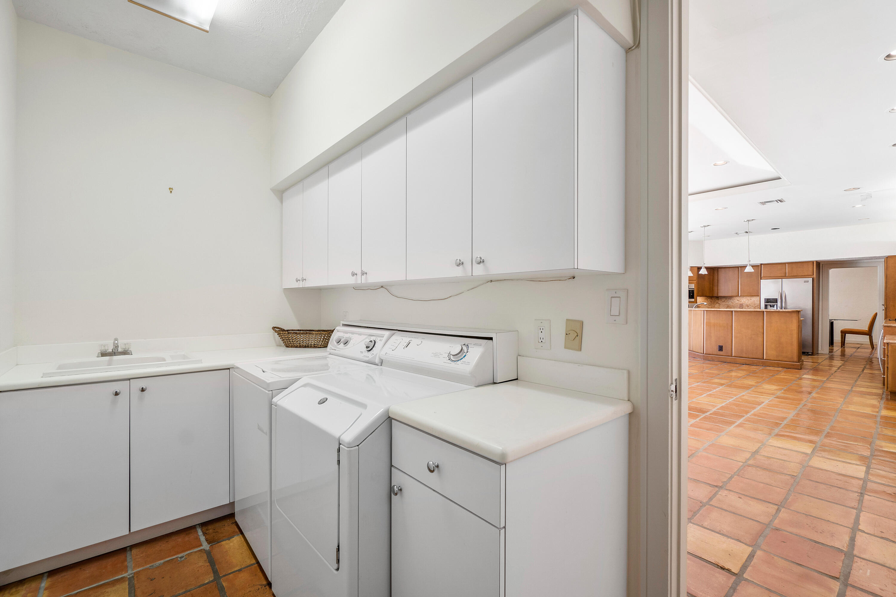 17046 Royal Cove Way Boca Raton, FL 33496 - Photo 46 of 55 Laundry Room