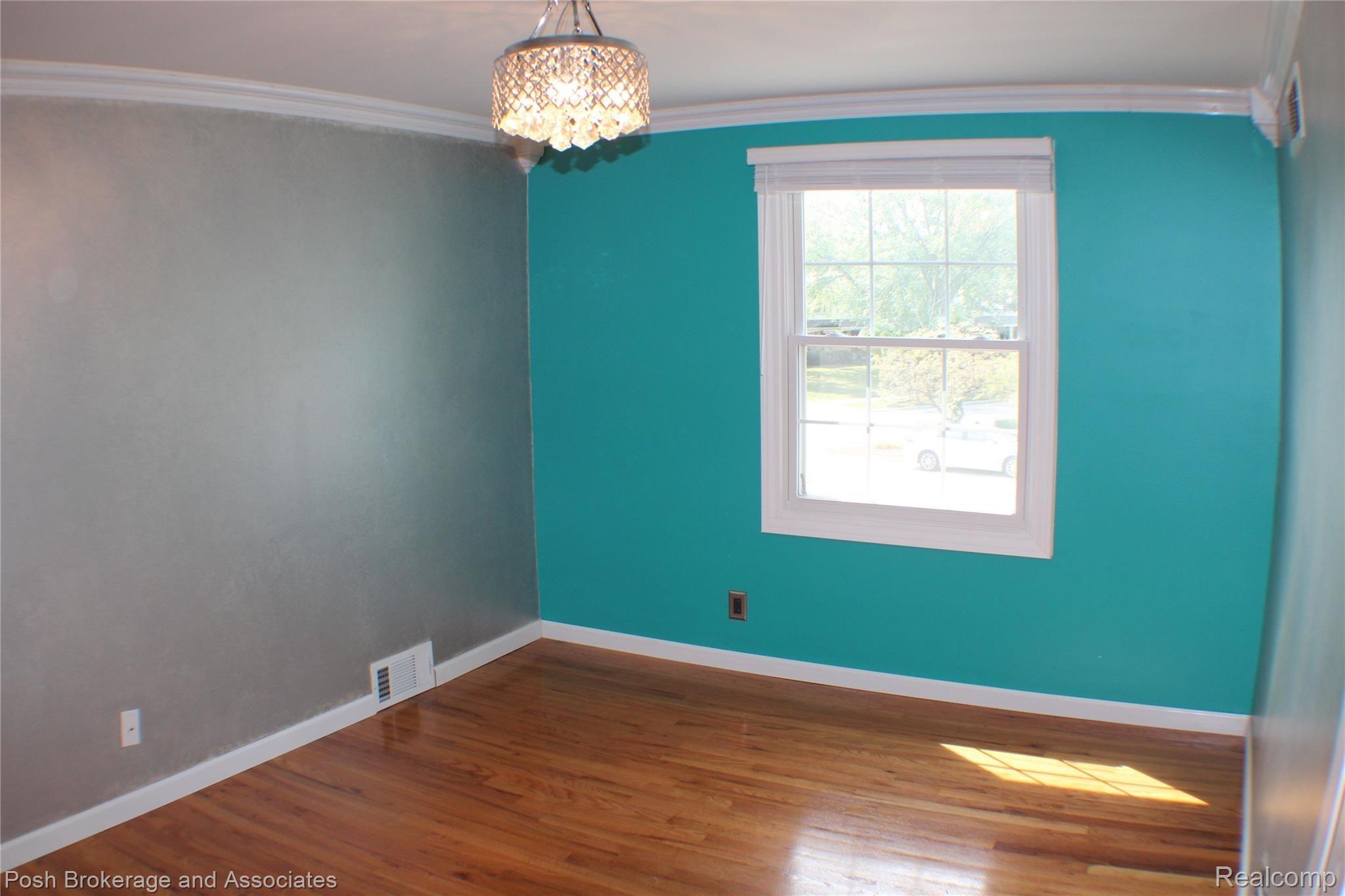 27220 Harvard Road Southfield, MI 48076 - Photo 23 of 72 Bedroom 2 view.jpeg