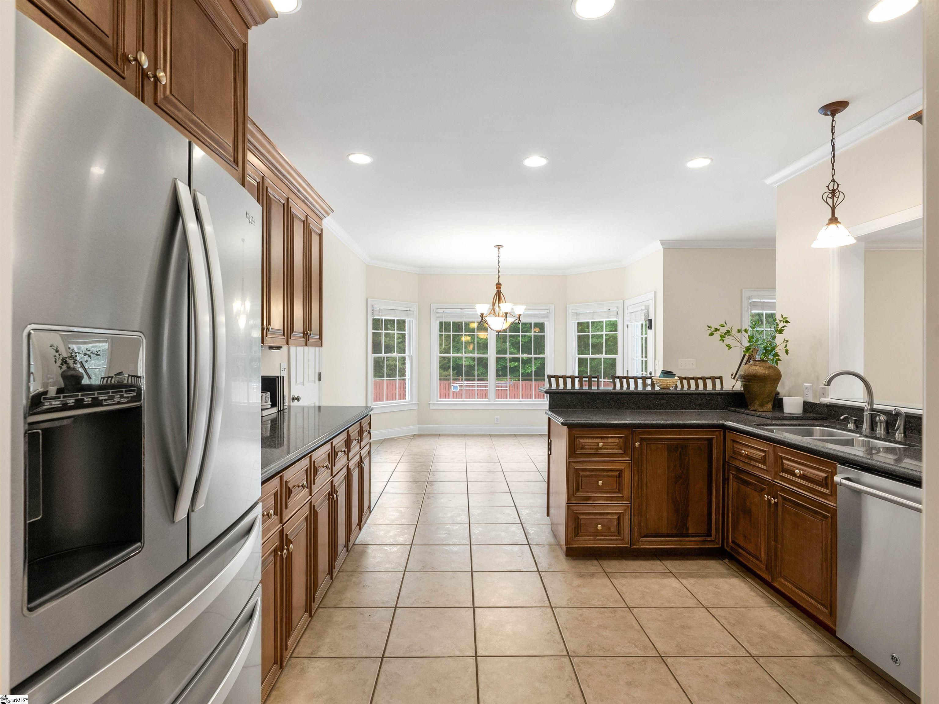 453 Circle Road Greer, SC 29651 - Photo 10 of 29