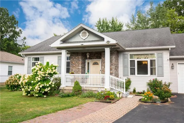 $289,900 | 504 North Buhl Farm Drive, Hermitage, PA 16148