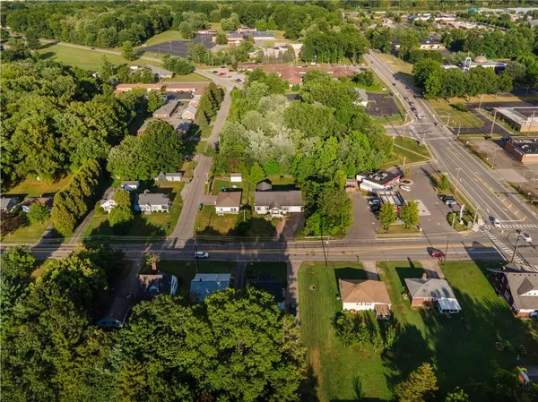 $289,900 | 504 North Buhl Farm Drive, Hermitage, PA 16148