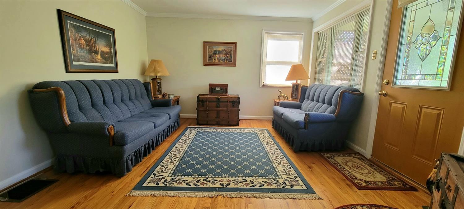 1512 Hunt Road Reading, OH 45215 - Photo 6 of 36