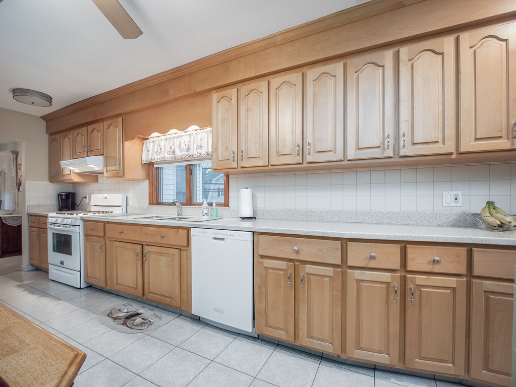 13-15 Rawson Road Arlington, MA 02474 - Photo 19 of 42