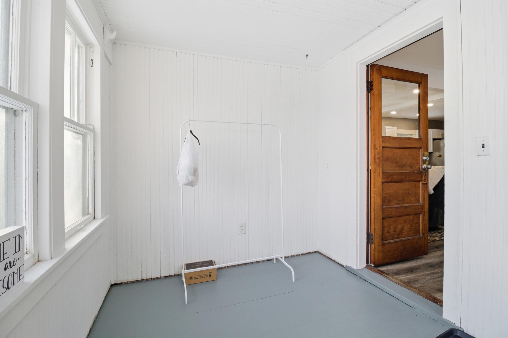 309 Etna Street St. Paul, MN 55106 - Photo 4 of 31