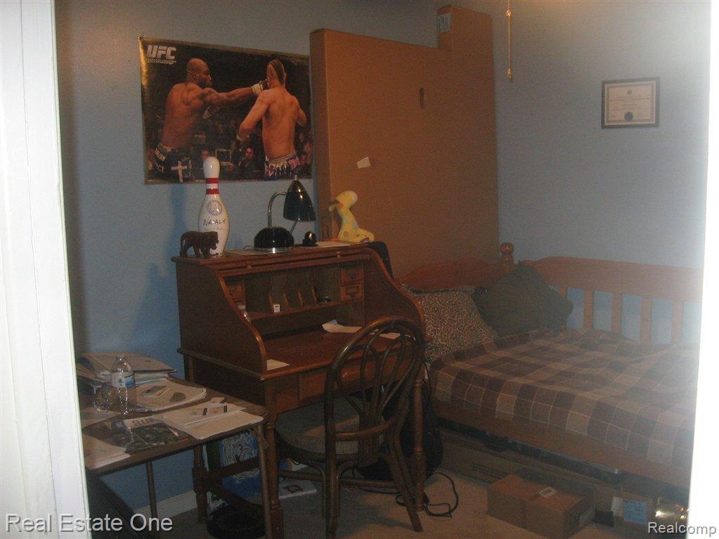 11524 Linden Road Fenton, MI 48430 - Photo 20 of 25 Bedroom 3