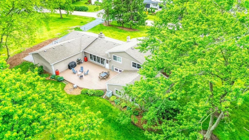 325 Canterbury Lane Inverness, IL 60010 - Photo 46 of 54