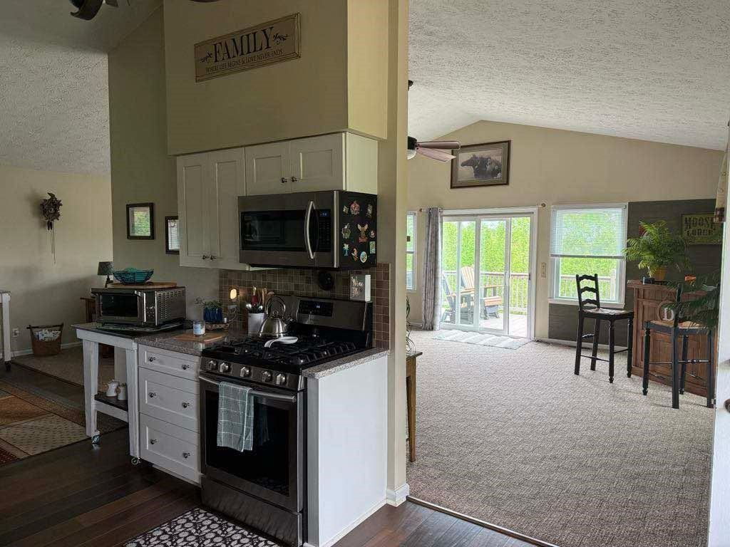 183 Hemlock Ridge Road Hillsville, VA 24343 - Photo 5 of 30 Gallery Image 5