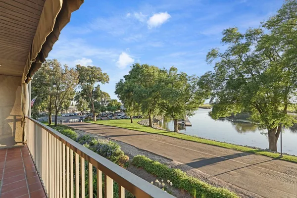 $475,000 | 6669 Embarcadero Drive, Unit 16, Stockton, CA 95219