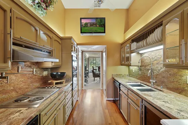 $475,000 | 6669 Embarcadero Drive, Unit 16, Stockton, CA 95219