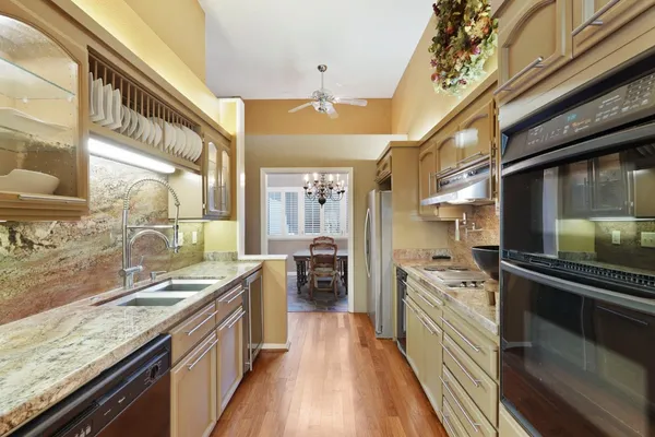 $475,000 | 6669 Embarcadero Drive, Unit 16, Stockton, CA 95219