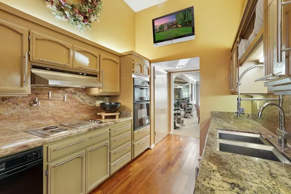 $475,000 | 6669 Embarcadero Drive, Unit 16, Stockton, CA 95219