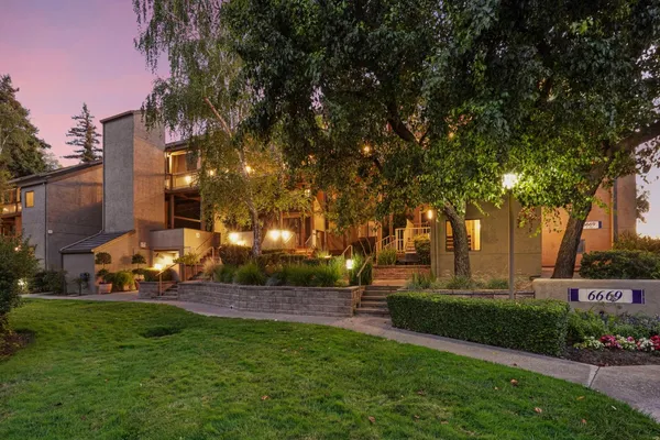 $475,000 | 6669 Embarcadero Drive, Unit 16, Stockton, CA 95219