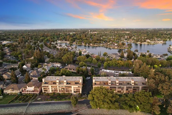 $475,000 | 6669 Embarcadero Drive, Unit 16, Stockton, CA 95219