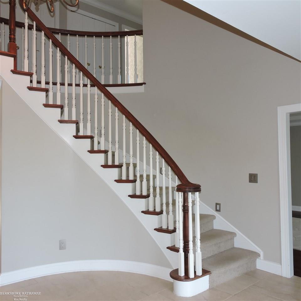 1482 Highpoint Drive Rochester, MI 48306 - Photo 20 of 50 31391959-19.JPG