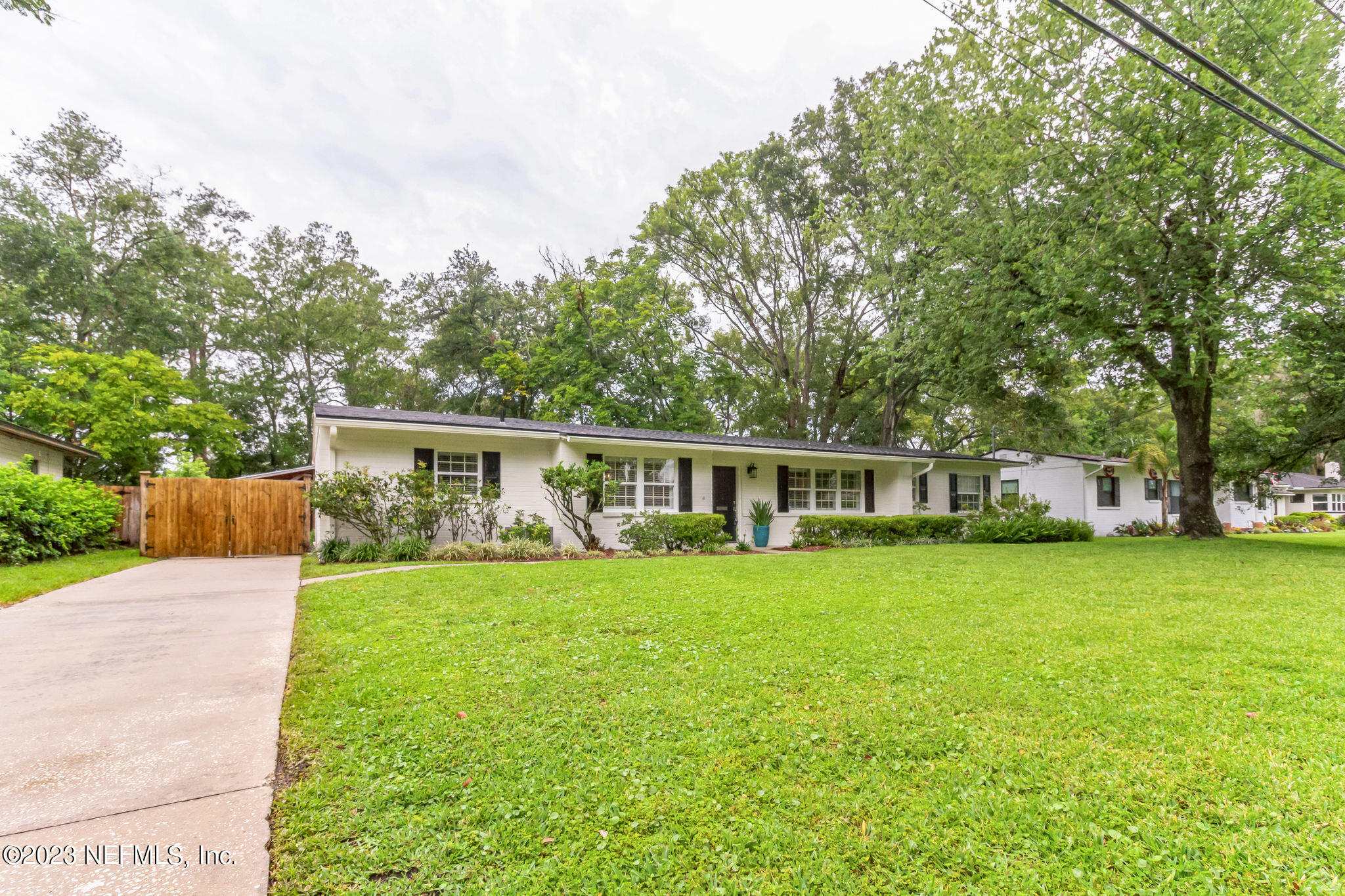 5548 Capri Road Jacksonville, FL 32244 - Photo 3 of 30 IMG_2021