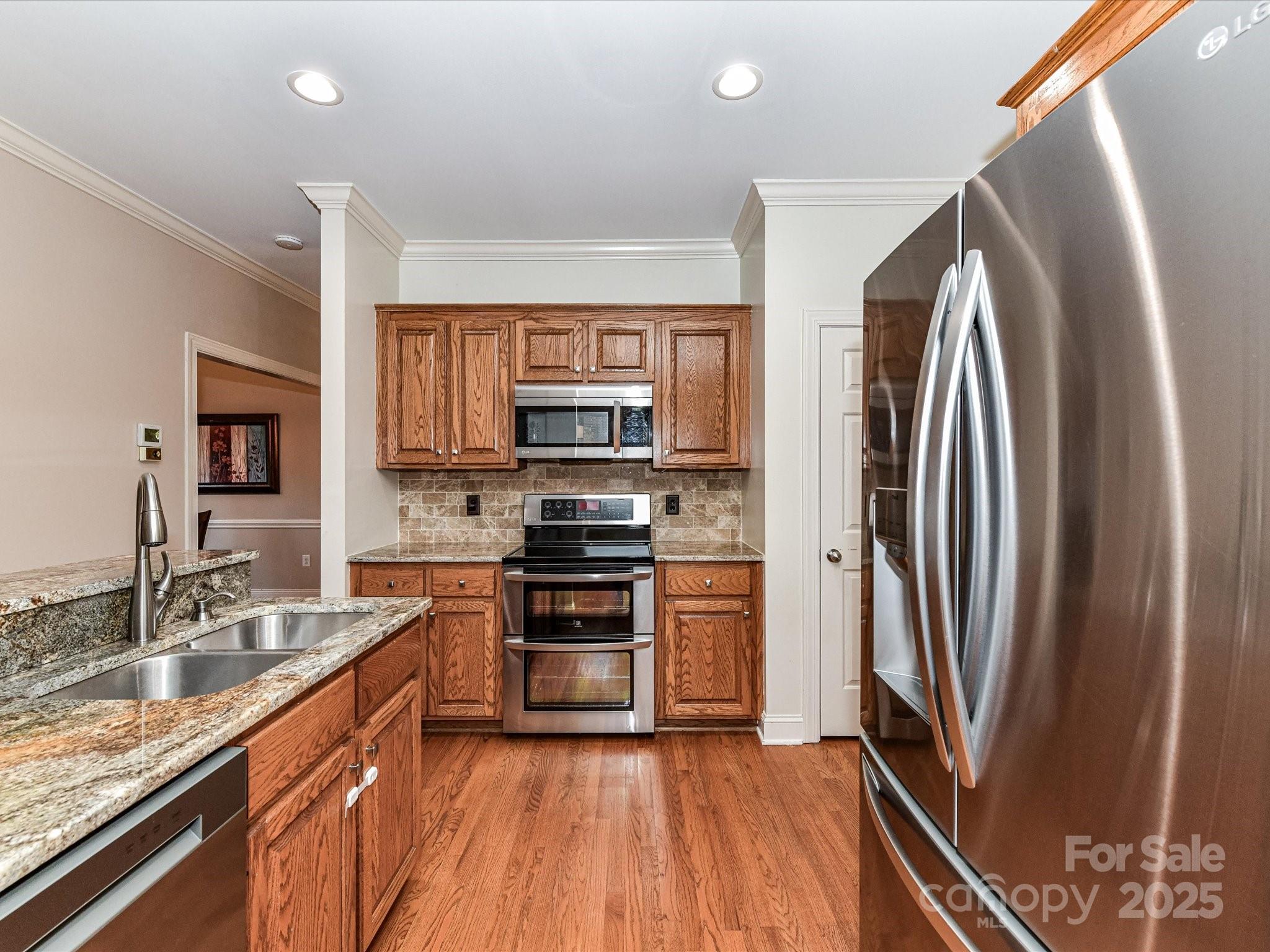 2553 Willowbrook Drive Matthews, NC 28104 - Photo 10 of 39