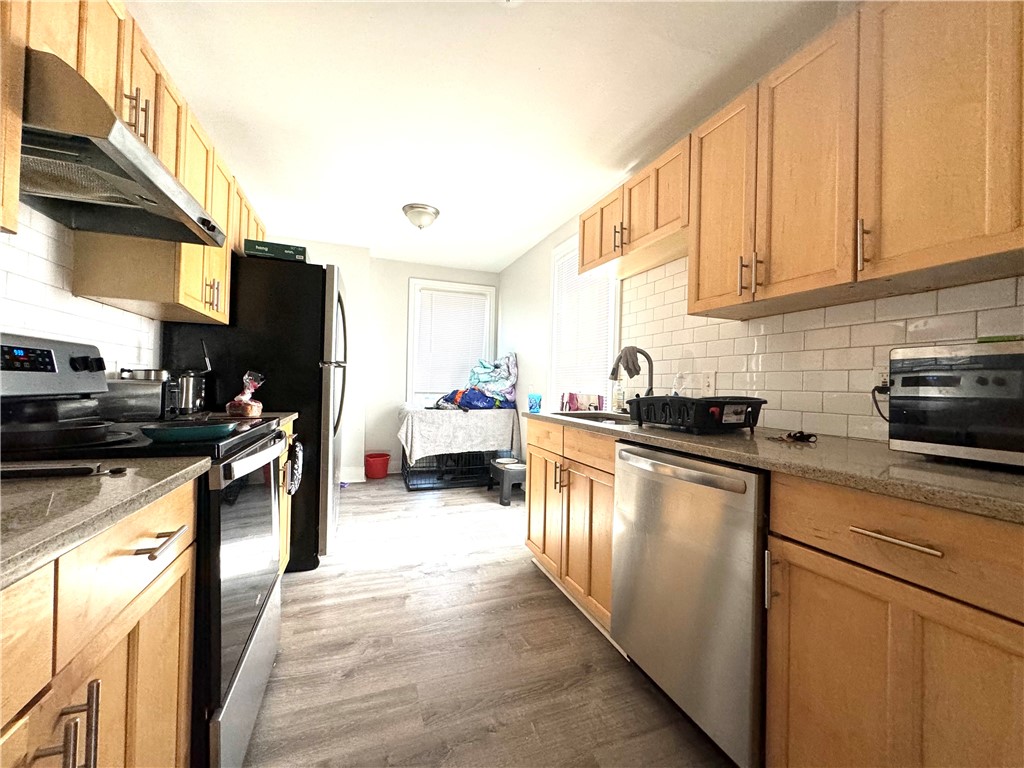 34 Canfield Place Rochester, NY 14607 - Photo 13 of 25