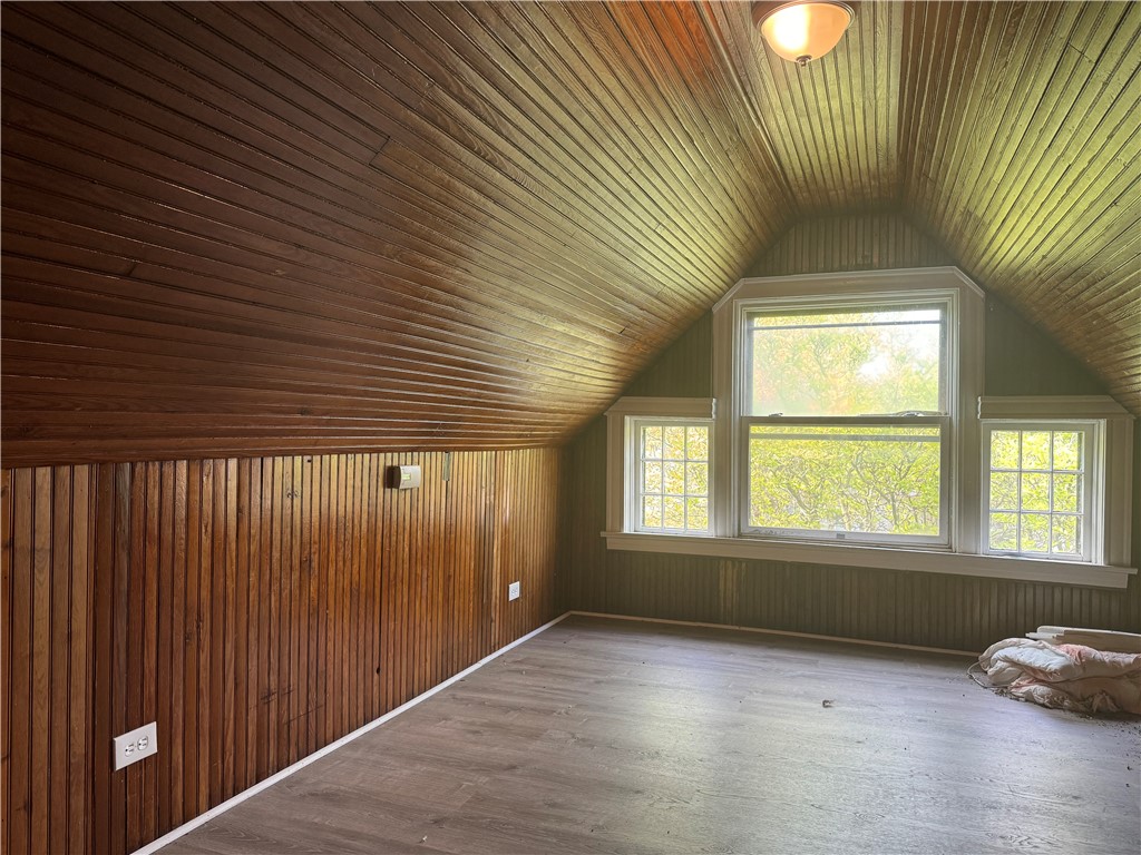 34 Canfield Place Rochester, NY 14607 - Photo 18 of 25