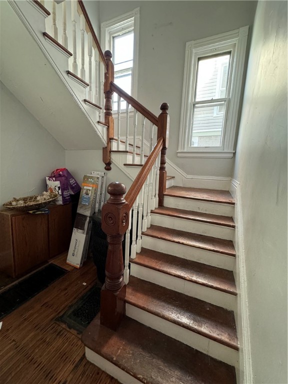 34 Canfield Place Rochester, NY 14607 - Photo 2 of 25