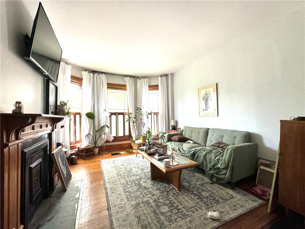 34 Canfield Place Rochester, NY 14607 - Photo 6 of 25