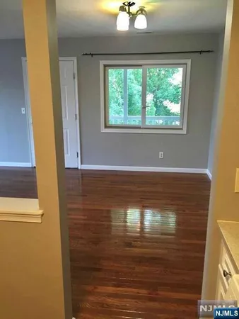 $2,850 | 1-3-1 Orchard Park, Allendale, NJ 07401