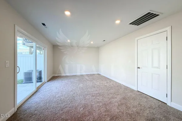 $1,995 | 6935 Point Bar Place, Raleigh, NC 27616