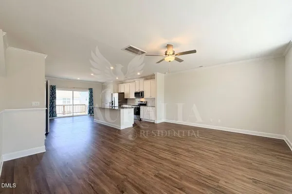 $1,995 | 6935 Point Bar Place, Raleigh, NC 27616