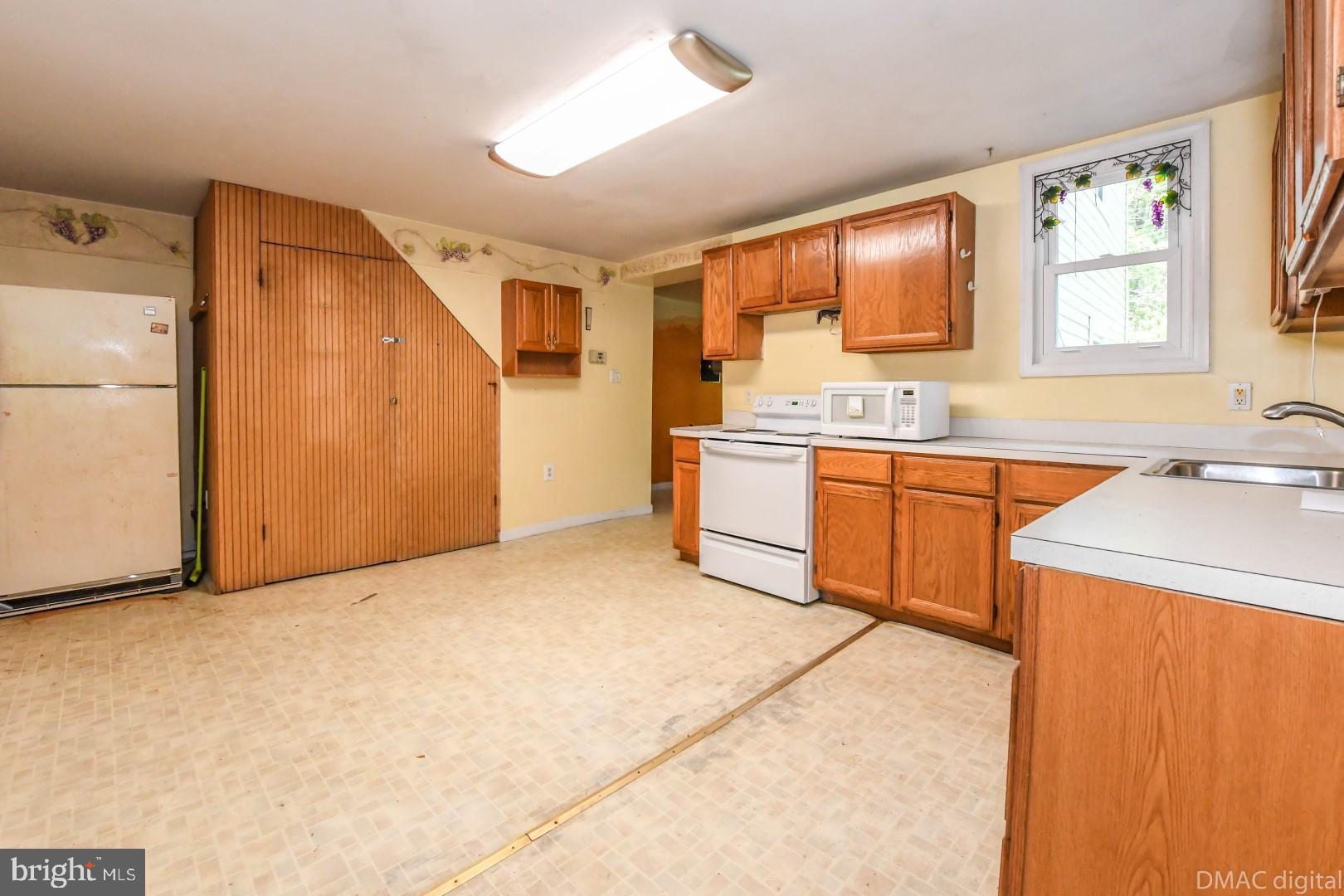 1630 Thurston Road Dickerson, MD 20842 - Photo 11 of 28