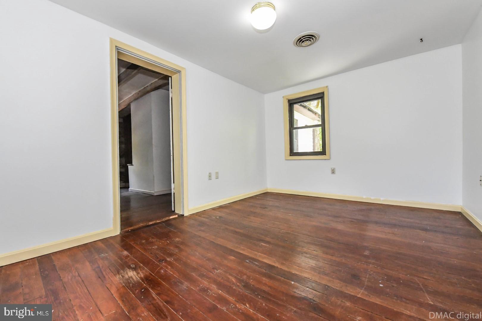 1630 Thurston Road Dickerson, MD 20842 - Photo 14 of 28