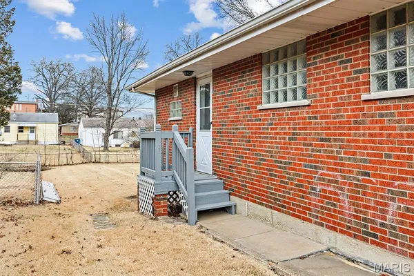 $134,900 | 9221 Shadydale Drive, St. Louis, MO 63136