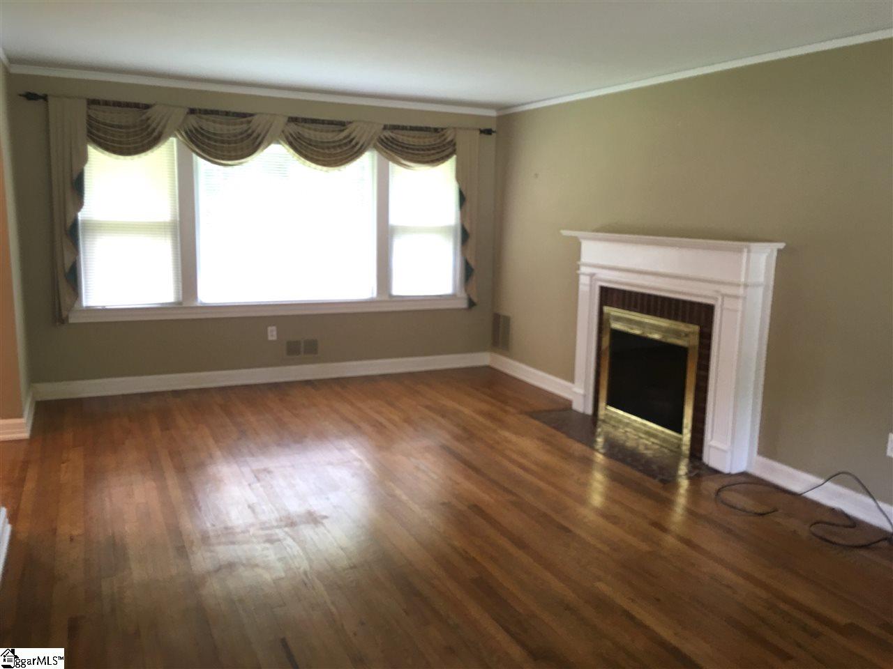 6 Ridgewood Drive Greenville, SC 29615 - Photo 3 of 10 Gallery Image 3