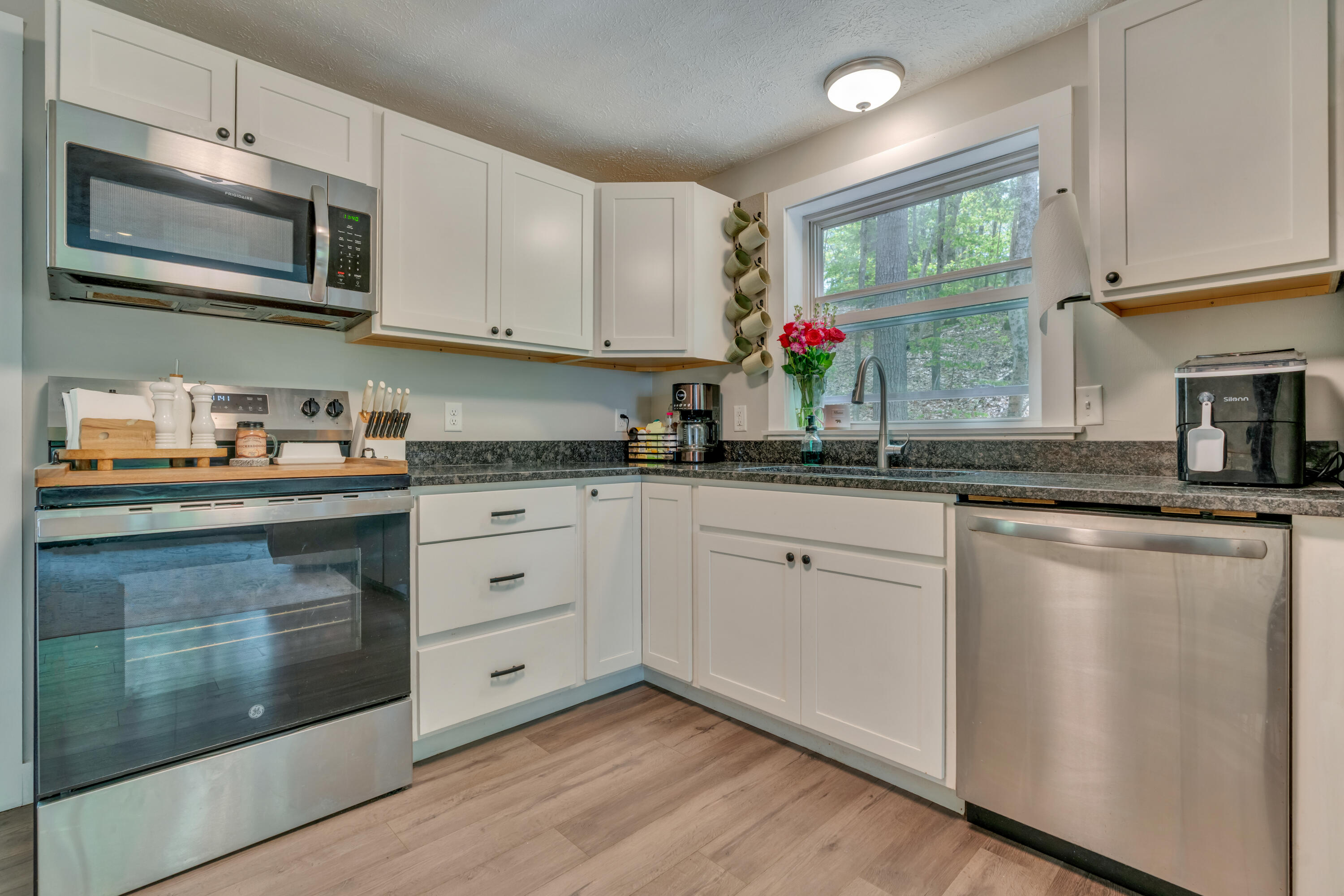 88 Ridgeway Circle Waterboro, ME 04061 - Photo 17 of 32