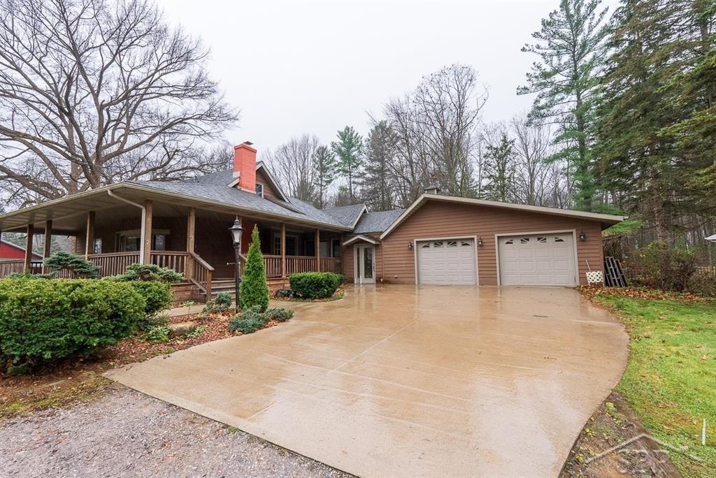 1346 East Olson Road Midland, MI 48640 - Photo 5 of 44 50161609-452b80c5-6f6a-469f-be9e-490c9650886d.JPG