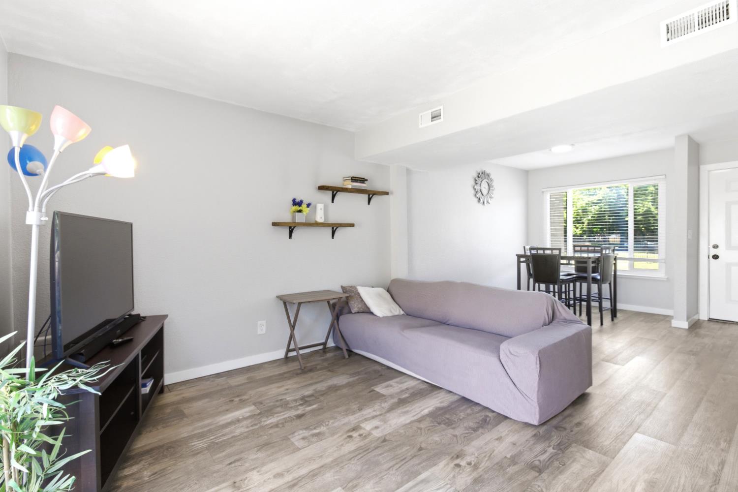 5983 Mack Road Sacramento, CA 95823 - Photo 9 of 23