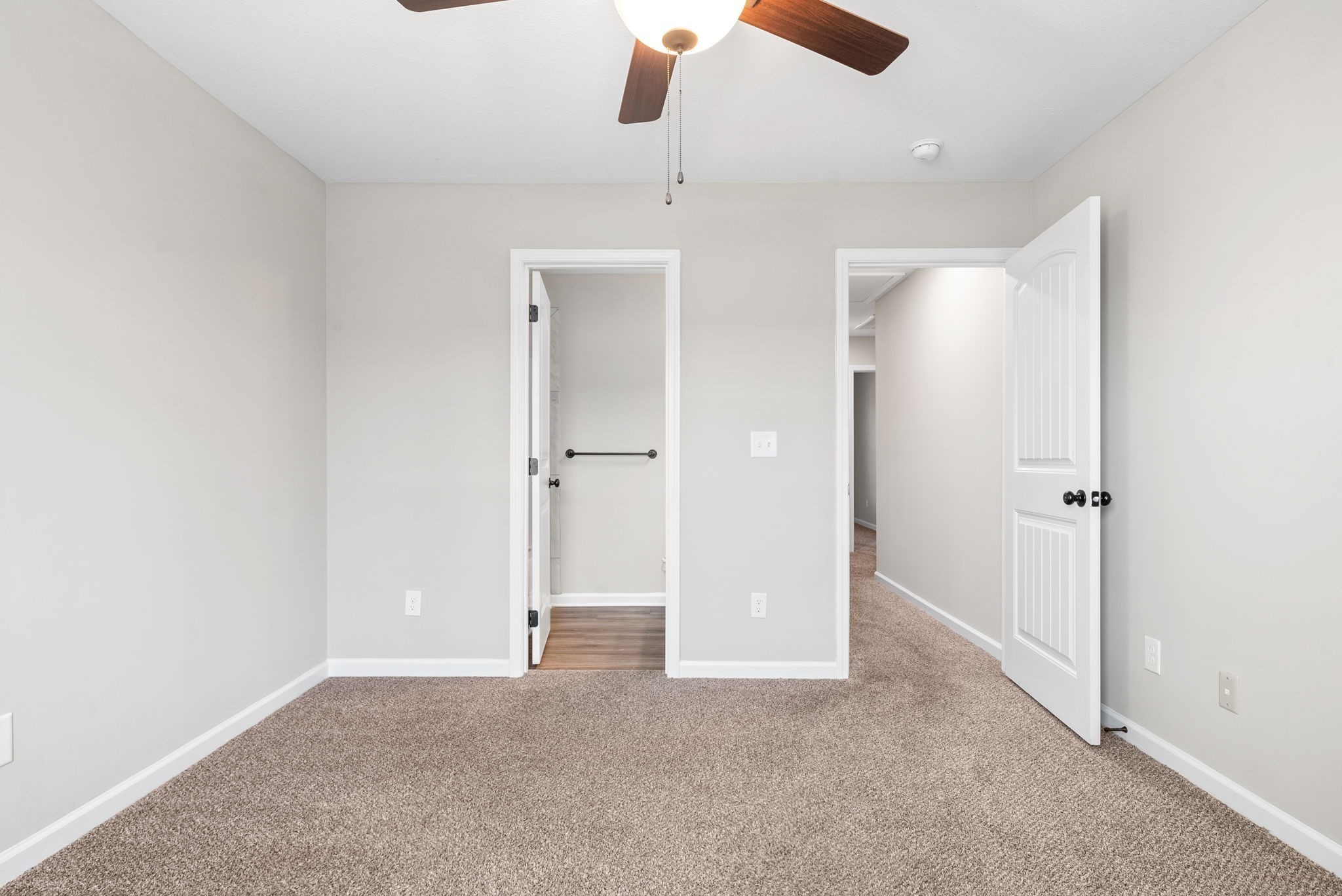 264 Smithson Lane, Unit B Clarksville, TN 37040 - Photo 21 of 25 an empty room with closet and windows