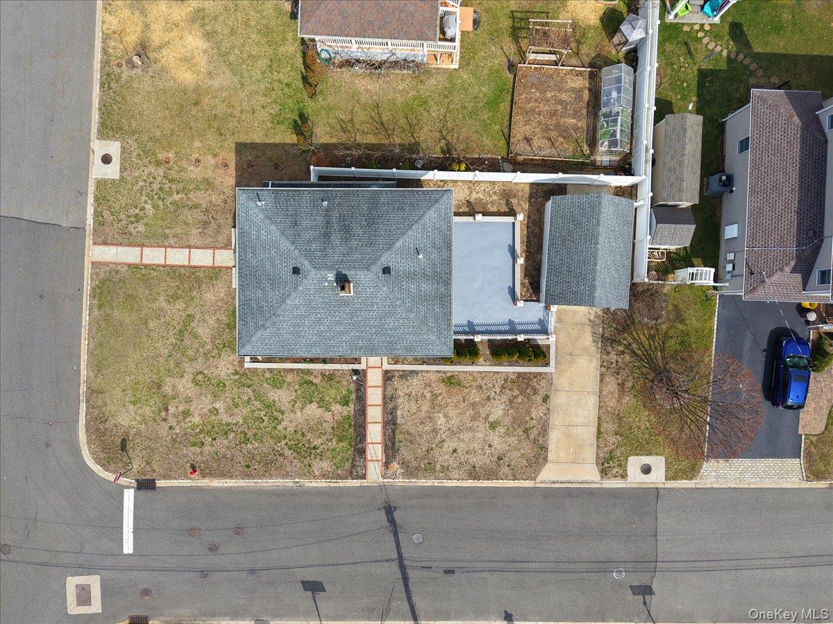 9 Cabot Road West Massapequa, NY 11758 - Photo 32 of 41 view of rooftop